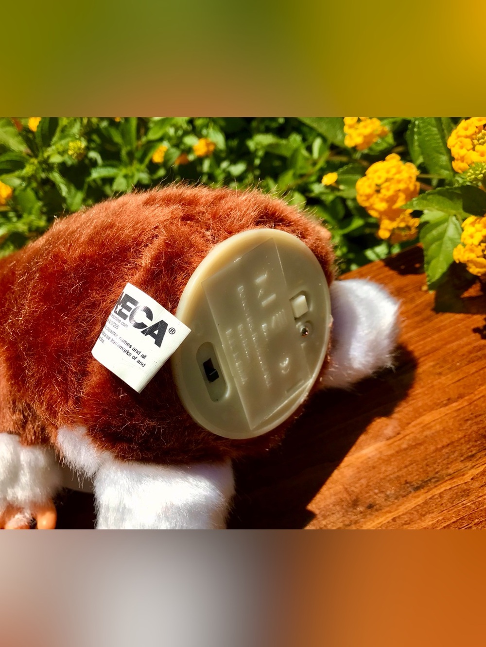 NEW NECA Gremlins Movie Animated Gizmo Doll Toy Plush Animatronic & Sound Toy - Picture 10 of 16